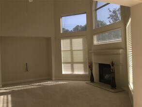 4810 N Pine Brook Way in Houston, TX - Building Photo - Building Photo