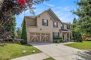 2701 Blake Towers Ln in Buford, GA - Building Photo