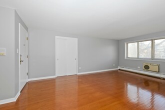 10604 S Walden Parkway in Chicago, IL - Building Photo - Interior Photo