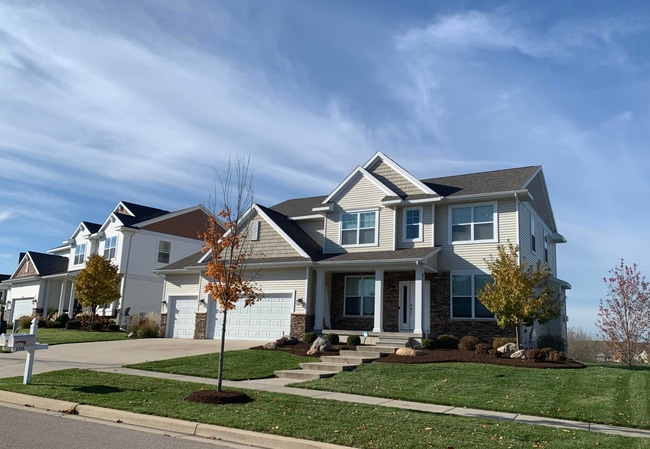 2738 Kittansett Dr in Okemos, MI - Building Photo - Building Photo