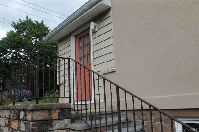 2097 Saw Mill River Rd in Yorktown Heights, NY - Building Photo - Building Photo