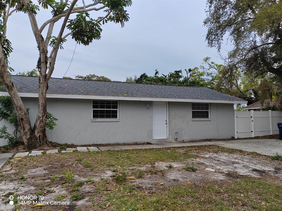1103 33rd Ave W in Bradenton, FL - Building Photo