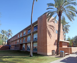 Hayden Hall in Tempe, AZ - Foto de edificio - Building Photo