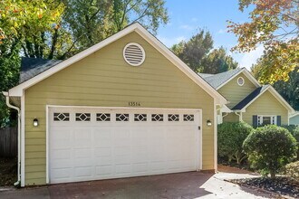 13514 O'Malley Dr in Matthews, NC - Building Photo - Building Photo