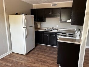 756 Lawrence Ave in Maryville, TN - Building Photo - Building Photo