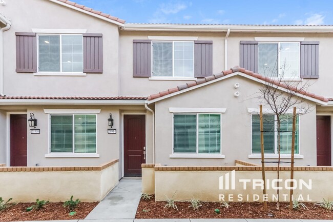 property at 24944 Siempre Ct
