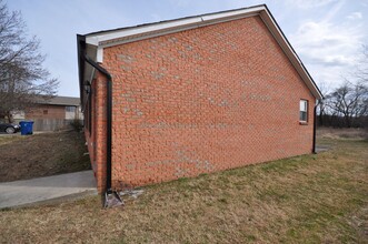 707 Bagwell Ct in Murray, KY - Building Photo - Building Photo