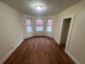 17 Roosevelt St, Unit 19 in Hartford, CT - Building Photo - Building Photo
