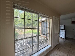 3 Dallas Ct in Angleton, TX - Building Photo - Building Photo