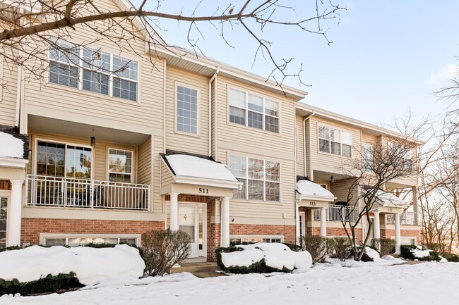 511 Pheasant Trail in St. Charles, IL - Building Photo - Building Photo