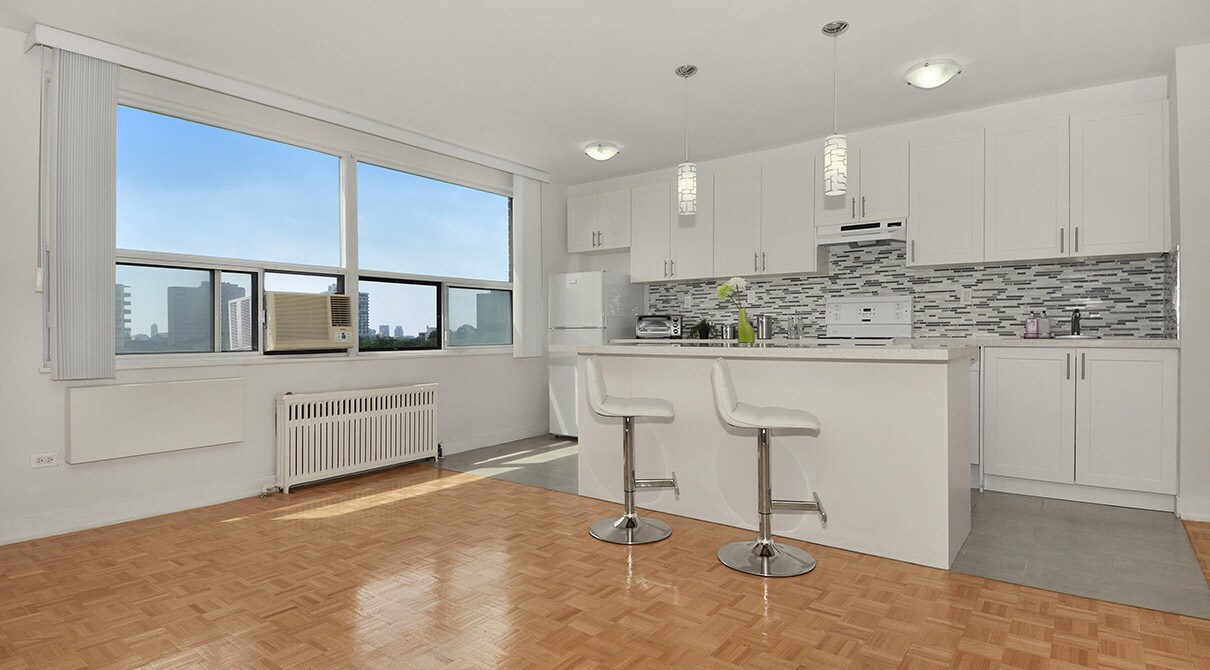 214 St George St in Toronto, ON - Building Photo