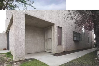 424 W Avenue J5, Unit 29 in Lancaster, CA - Foto de edificio - Building Photo