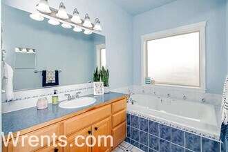 2315 W Chadwick Ln in Spokane, WA - Building Photo - Building Photo