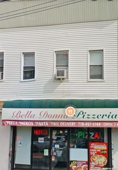 60-91 54th St in Queens, NY - Foto de edificio