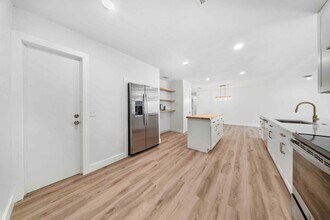 948 Canal Cir in Sebastian, FL - Building Photo - Building Photo