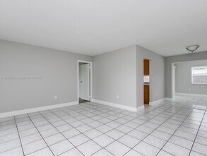 11461 NW 32nd Pl in Sunrise, FL - Building Photo - Building Photo