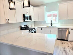 1862 Montclair Dr in Bullhead City, AZ - Building Photo - Building Photo