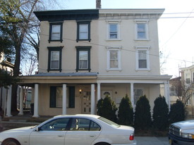 4645 Penn St in Philadelphia, PA - Building Photo