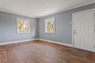 914 Ranch Farm Rd in Raleigh, NC - Foto de edificio - Building Photo