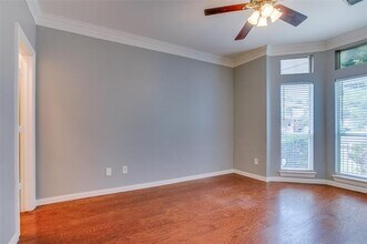 3951 N Hall St in Dallas, TX - Building Photo - Building Photo