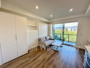 1274-1274 Devonshire Ave in Kelowna, BC - Building Photo - Building Photo