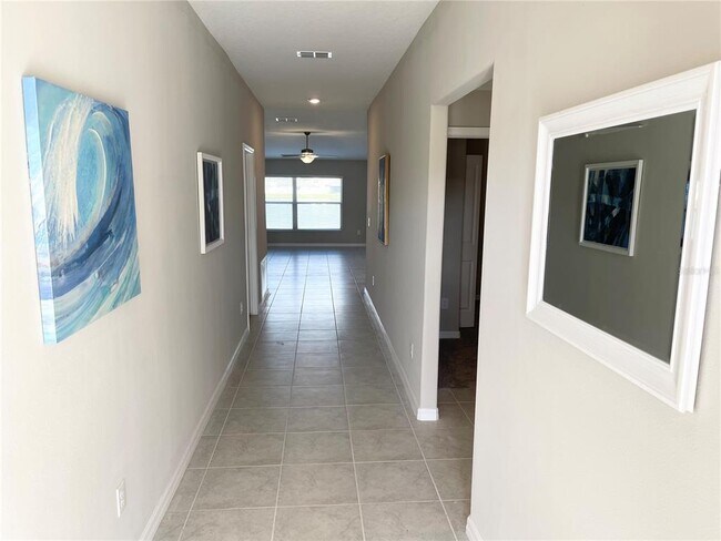 9821 Lemon Drop Lp in Ruskin, FL - Building Photo - Building Photo
