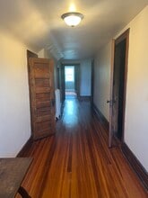 1857 Grandin Rd SW, Unit 1 in Roanoke, VA - Foto de edificio - Building Photo