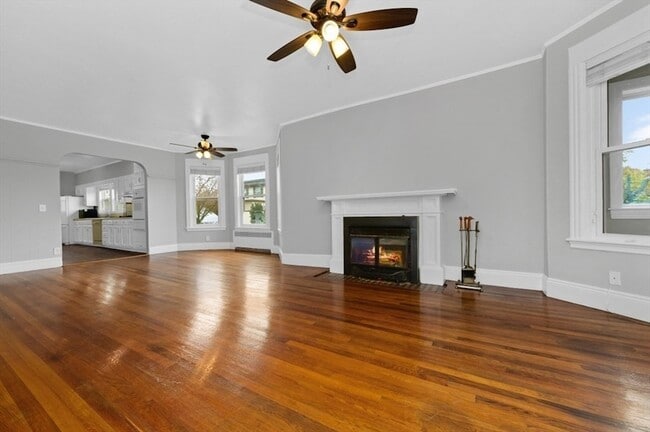 property at 129 Lynnway