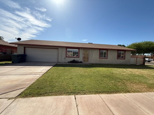 2634 S 30th Dr in Yuma, AZ - Building Photo - Building Photo