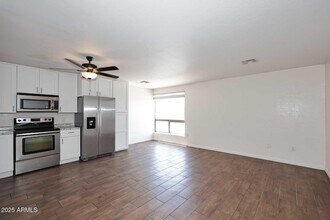 532 W 9th St, Unit 201 in Mesa, AZ - Building Photo - Building Photo