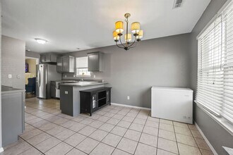 1207 SW Apache Dr in Bentonville, AR - Building Photo - Building Photo