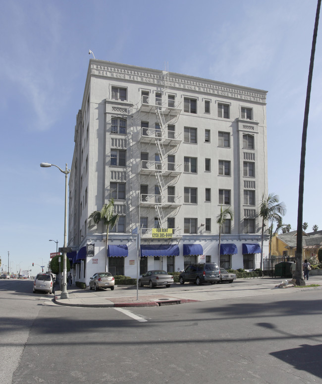 The Dicksboro in Los Angeles, CA - Building Photo - Building Photo