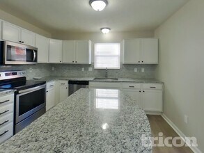 11268 Lucky Dan Dr in Noblesville, IN - Building Photo - Building Photo