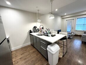 988 Tremont St in Boston, MA - Building Photo - Building Photo