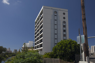 Kaimuki Parkside in Honolulu, HI - Building Photo - Building Photo