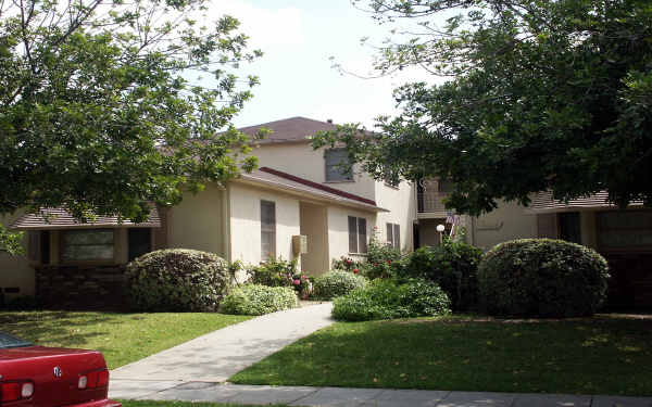 1240 S 2nd St in Alhambra, CA - Building Photo