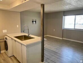 1555 E 3900 S in Millcreek, UT - Building Photo - Building Photo
