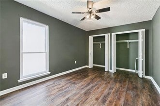 241 Helen St in Terrytown, LA - Foto de edificio - Building Photo