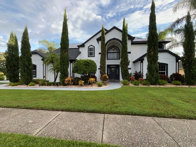 property at 8131 Vineland Oaks Blvd