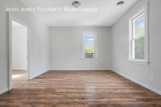 180 Mackinaw St in Buffalo, NY - Building Photo - Building Photo