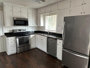 4541 Cypress Ridge Ct in Stone Mountain, GA - Building Photo - Building Photo