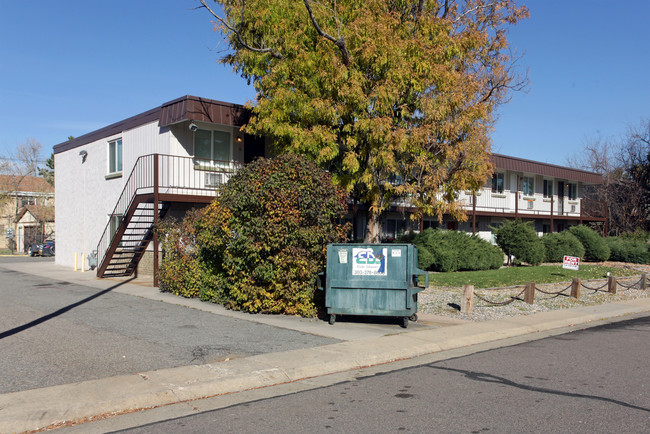 Carmen Rosa Apartments in Lakewood, CO - Building Photo - Building Photo