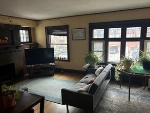 315 11th Ave SE in Minneapolis, MN - Foto de edificio - Building Photo