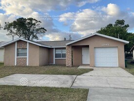 11447 Walsingham Rd in Largo, FL - Building Photo
