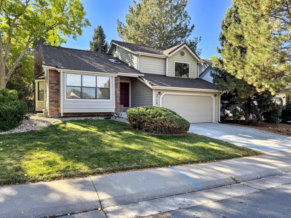3750 E Euclid Ave in Centennial, CO - Building Photo