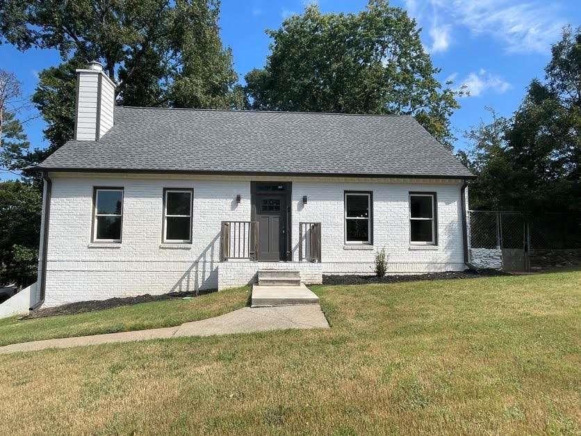 759 Brownlee Ln in Lawrenceville, GA - Building Photo