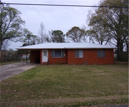 163 Gulino St in Opelousas, LA - Building Photo - Building Photo