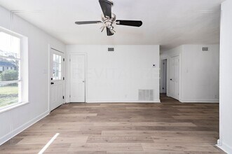 2756 N Barksdale Dr in Mobile, AL - Building Photo - Building Photo