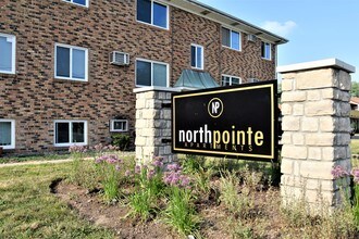 Northpointe/Lakepointe Apartment Homes in Plymouth, IN - Foto de edificio - Building Photo