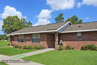 Carriage Crossing Apartments in Brooksville, FL - Building Photo - Building Photo